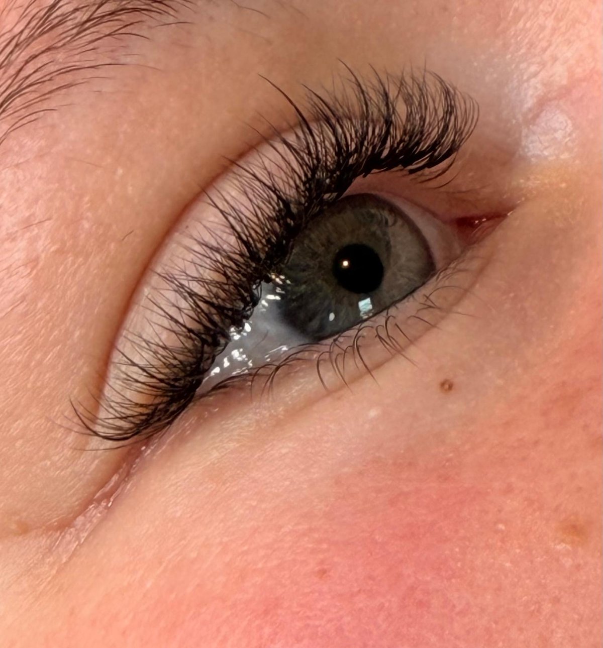 Extensions de cils — œil bleu